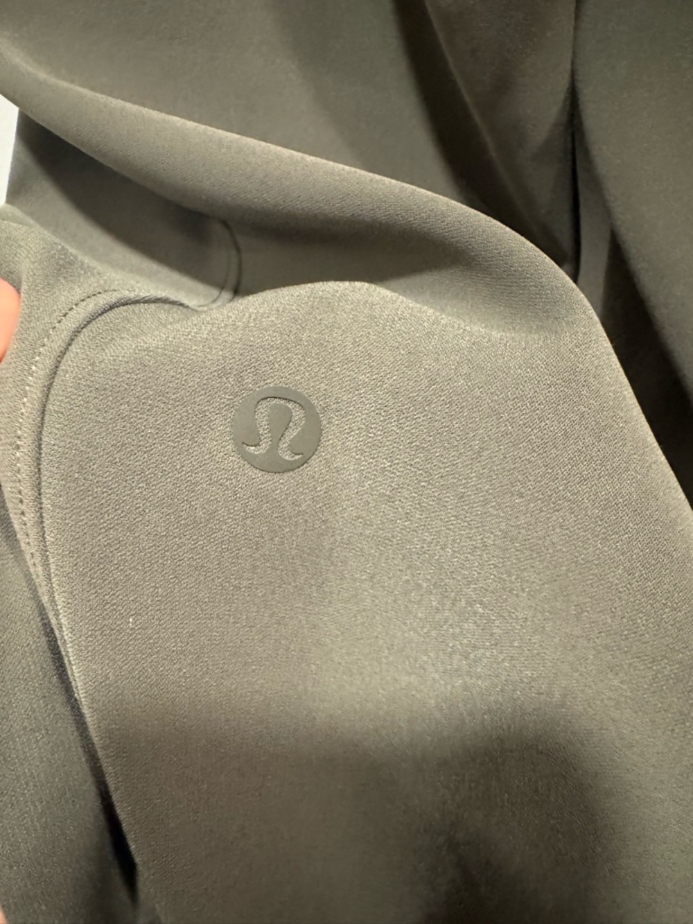 Lululemon On the Fly Jogger in Dark Olive Size 12 - Picture 5 of 7